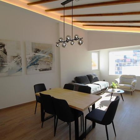 Atico Loft De Lujo Con Terraza Espectacular Y Vista A Los 2 Castillos Apartment Alicante Exterior photo