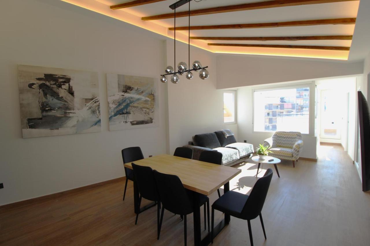 Atico Loft De Lujo Con Terraza Espectacular Y Vista A Los 2 Castillos Apartment Alicante Exterior photo