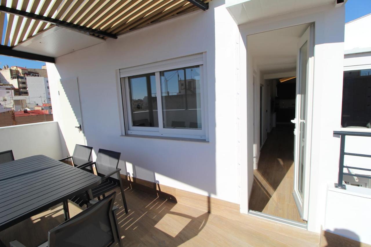 Atico Loft De Lujo Con Terraza Espectacular Y Vista A Los 2 Castillos Apartment Alicante Exterior photo