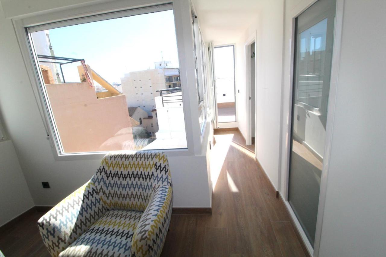 Atico Loft De Lujo Con Terraza Espectacular Y Vista A Los 2 Castillos Apartment Alicante Exterior photo